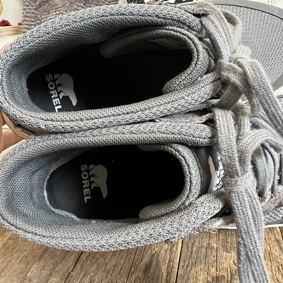 Sorel Shoes Womens Size 9.5 Gray Mesh Mid Top Walking Sneaker Boots Casual - Picture 7 of 8